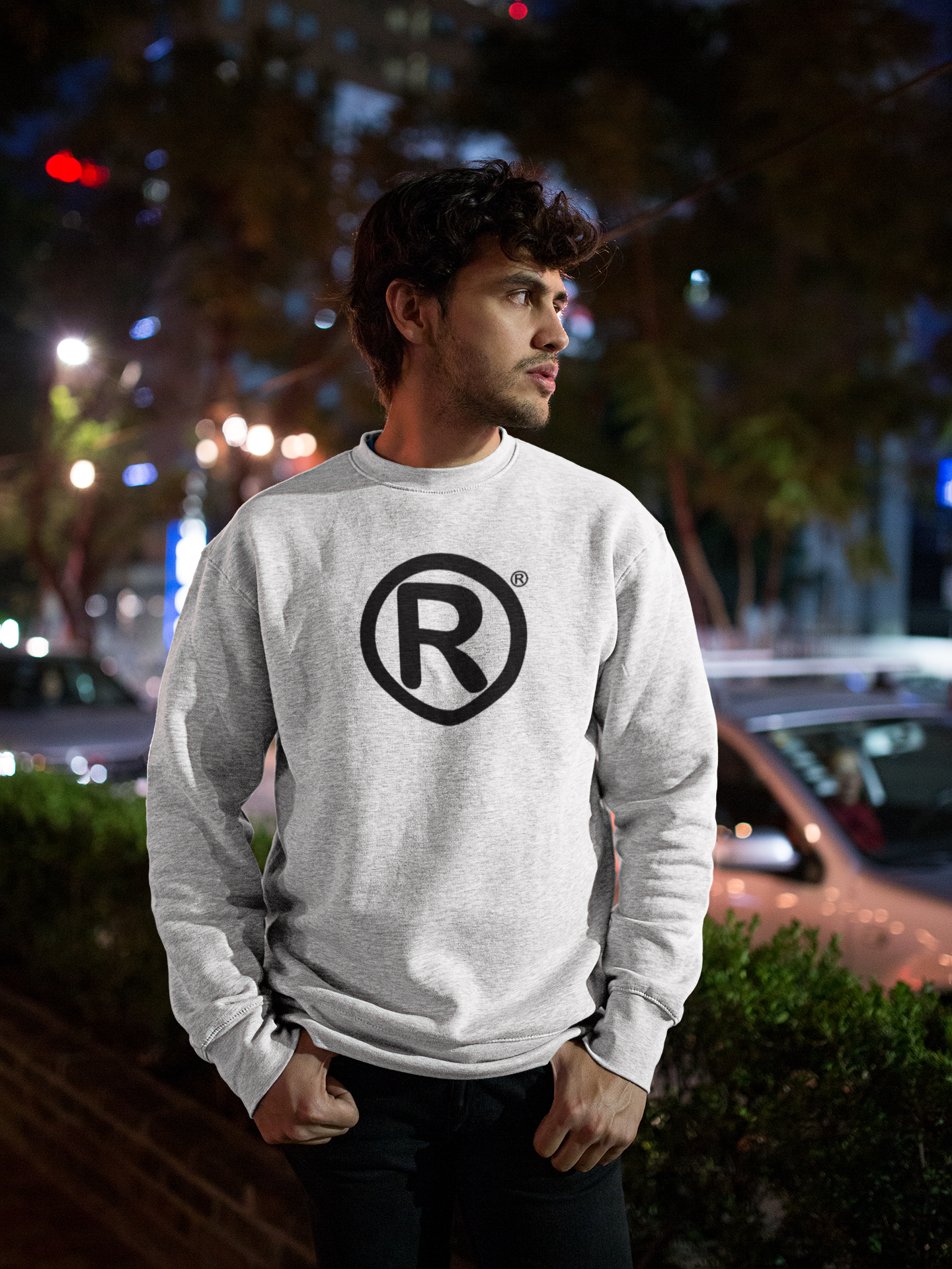 R Sweater Men/Unisex