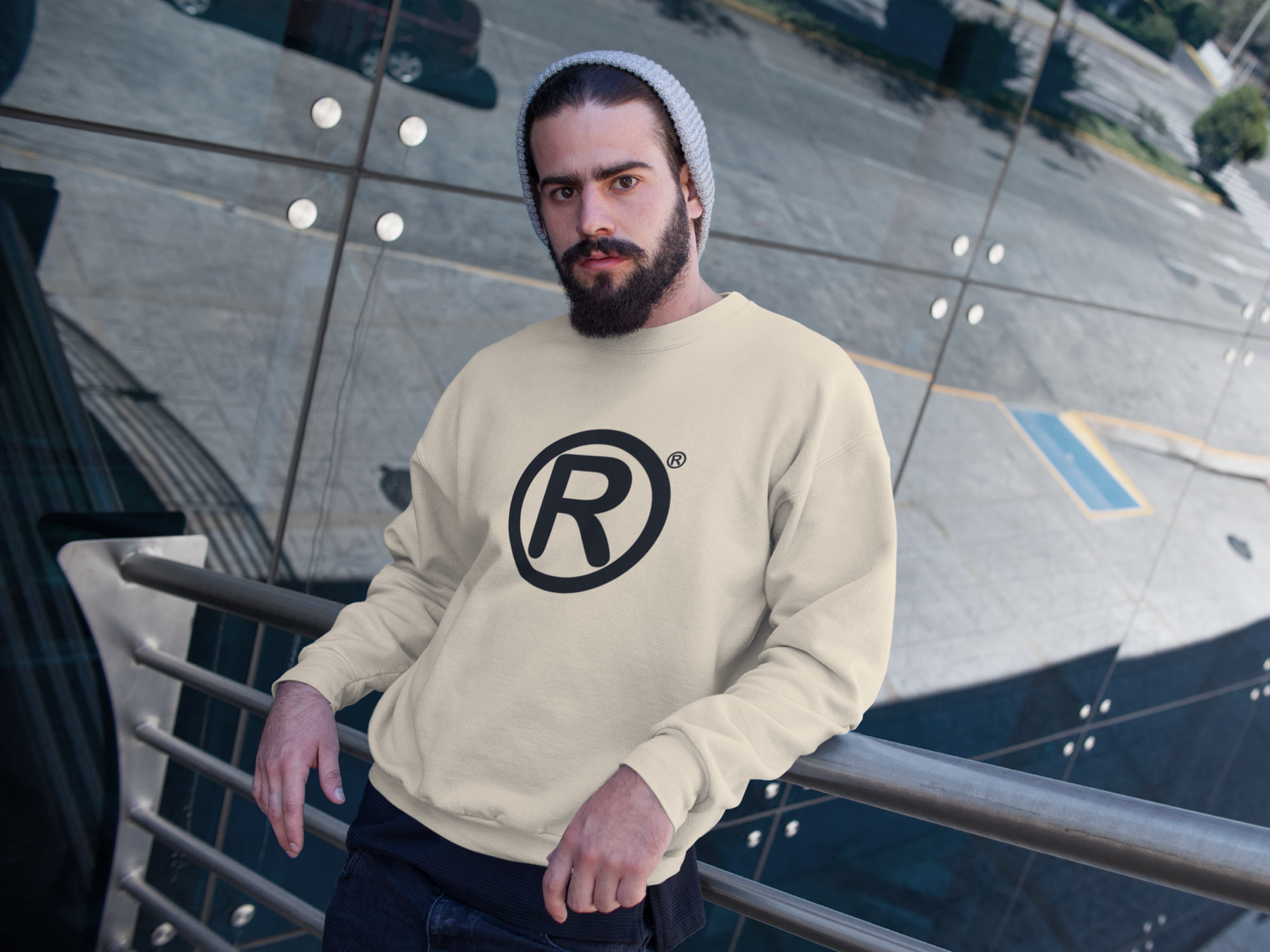 R Sweater Men/Unisex