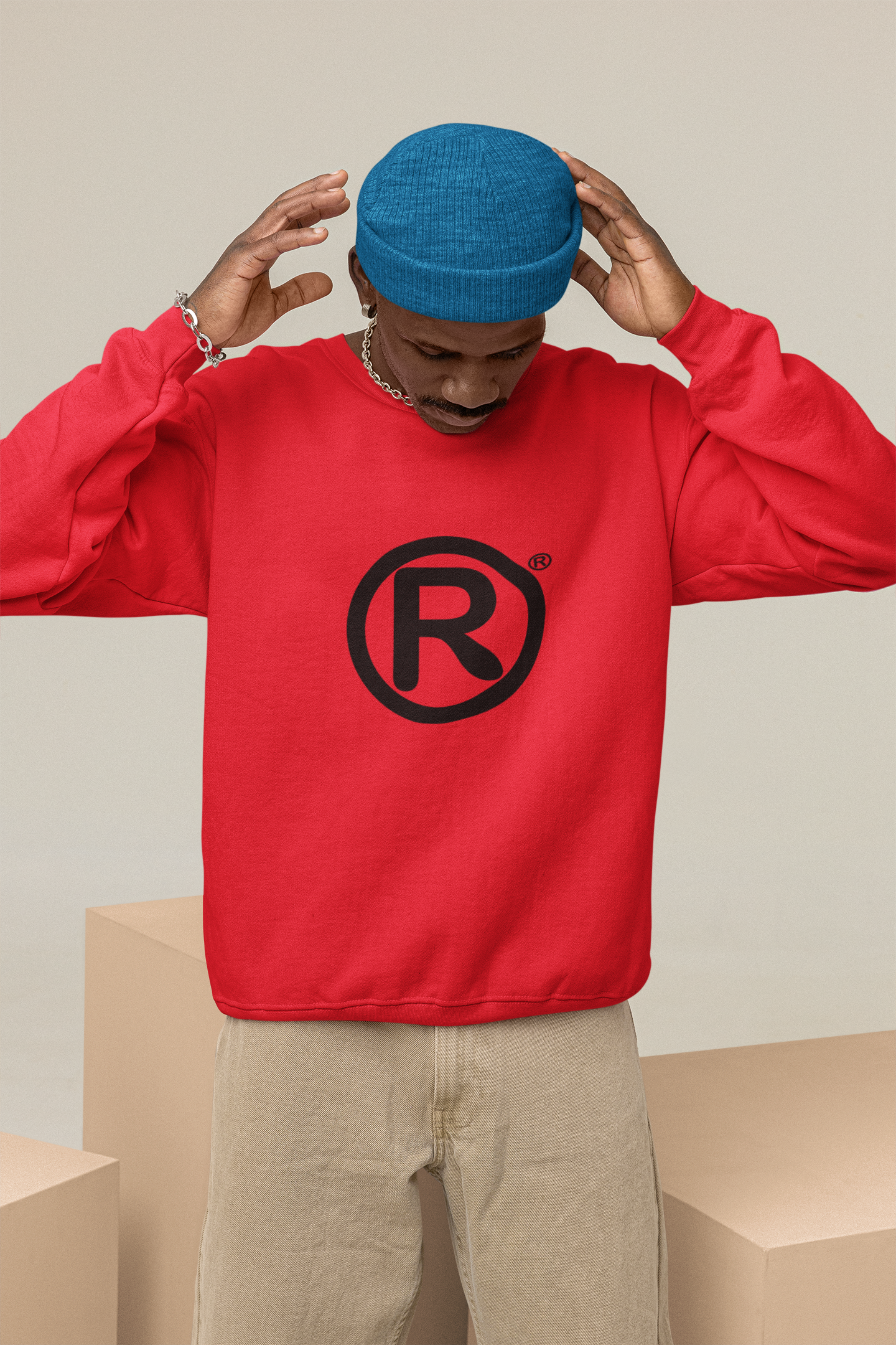 R Sweater Men/Unisex